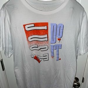 VINTAGE NIKE t shirt